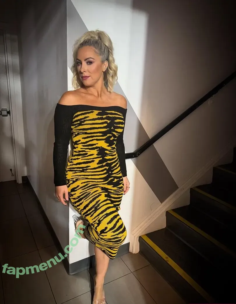 Sarah Schreiber nude photo #0257 (sarahschreiber)