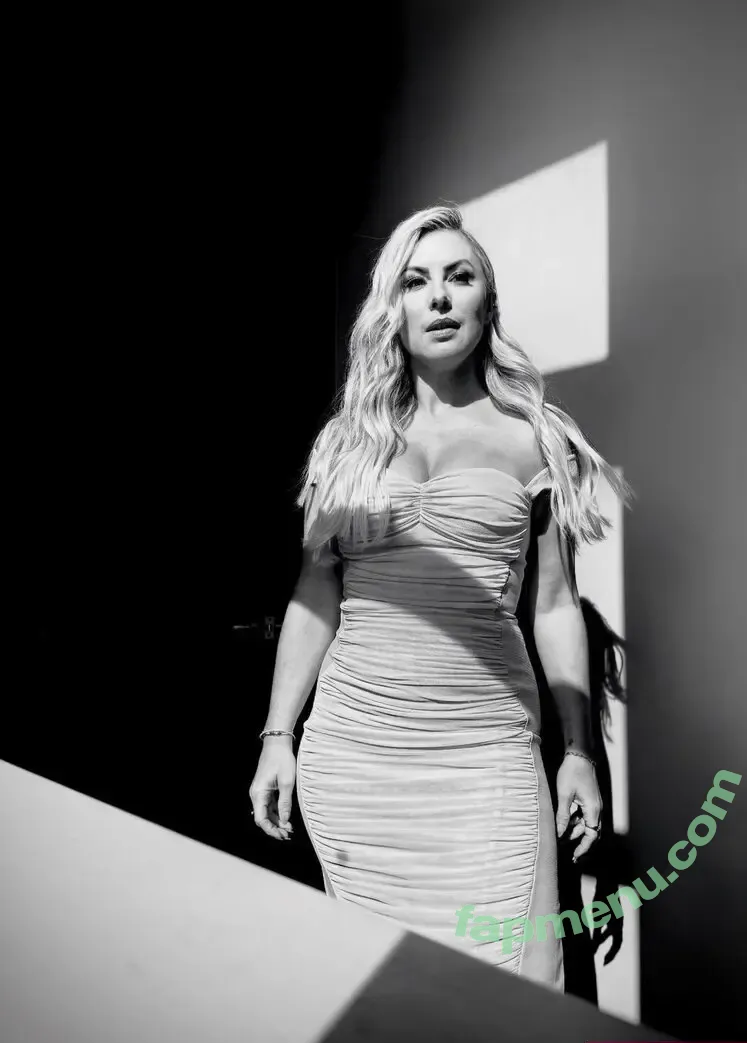 Sarah Schreiber nude photo #0279 (sarahschreiber)