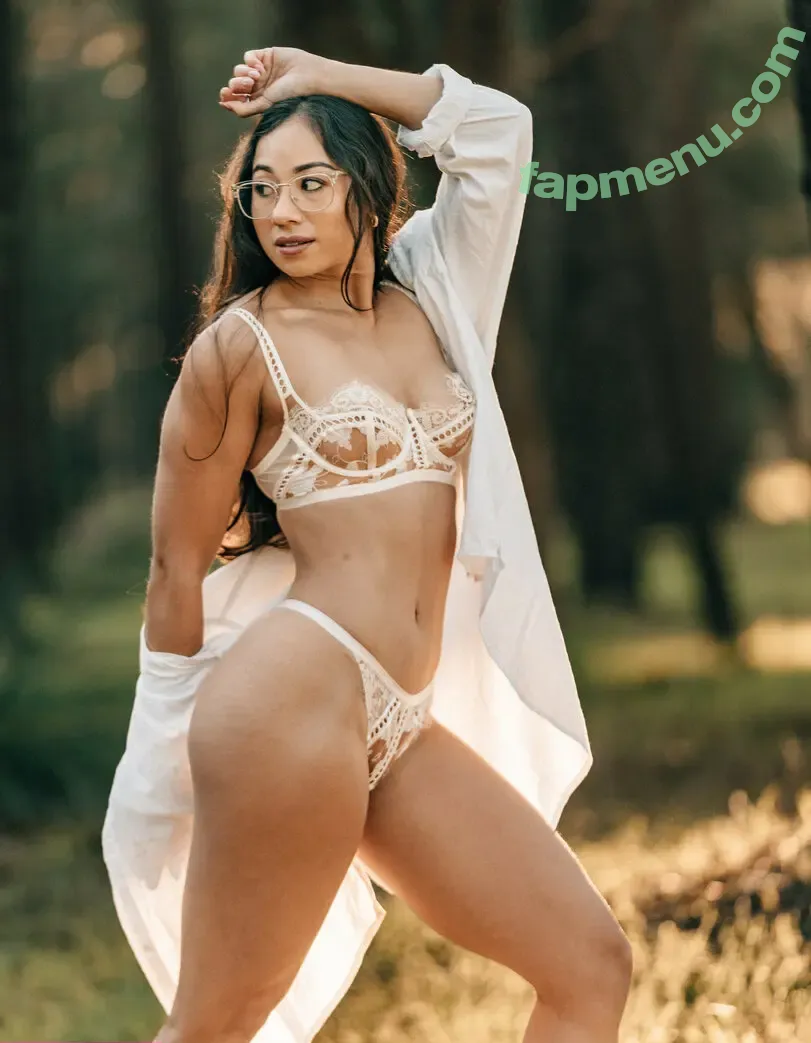 Sarah Schwarz nude photo #0029 (SarahSchwarz / sarah.schwarzz / sarahschwarzz)