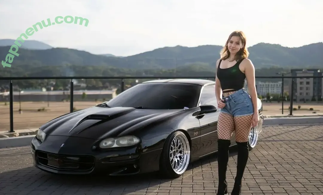 Sarah Senecal nude photo #0592 (Sen.cityy)