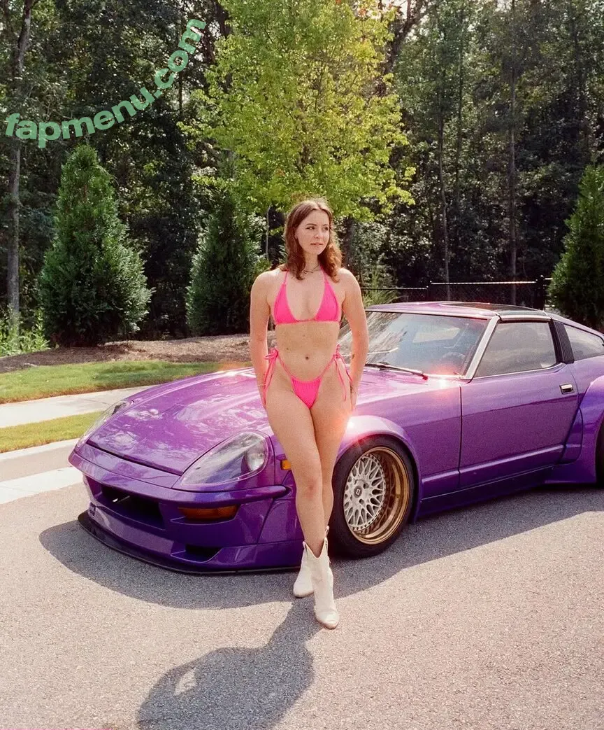 Sarah Senecal nude photo #0596 (Sen.cityy)