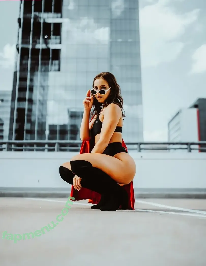 Sarah Senecal nude photo #0620 (Sen.cityy)