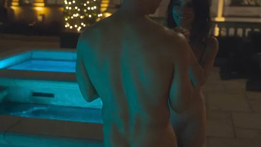 Sarah Shahi / SarahShahi nude photo #0032