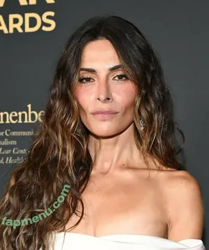 Sarah Shahi / SarahShahi nude photo #0453