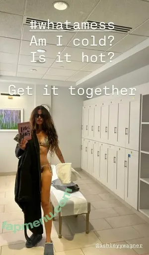 Sarah Shahi / SarahShahi nude photo #0465