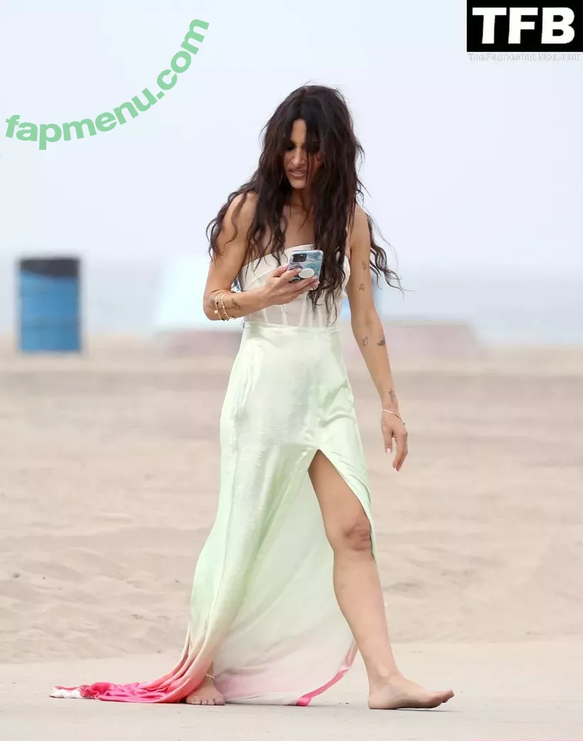 Sarah Shahi nude photo #0163 (SarahShahi)