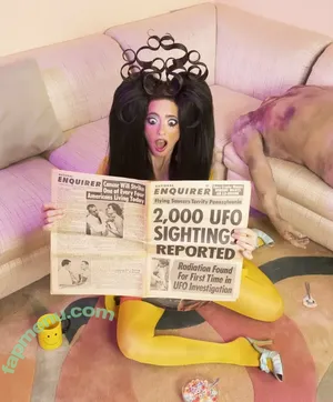 Sarah Sherman / Sarah Squirm from Saturday Night Live / sarahsquirm nude photo #0014