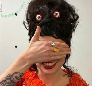 Sarah Sherman / Sarah Squirm from Saturday Night Live / sarahsquirm nude photo #0027