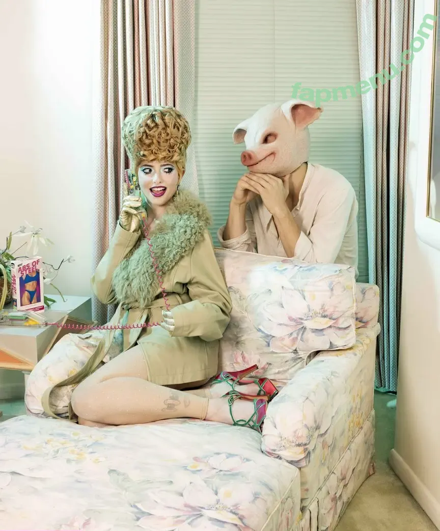 Sarah Sherman nude photo #0019 (Sarah Squirm from Saturday Night Live / sarahsquirm)