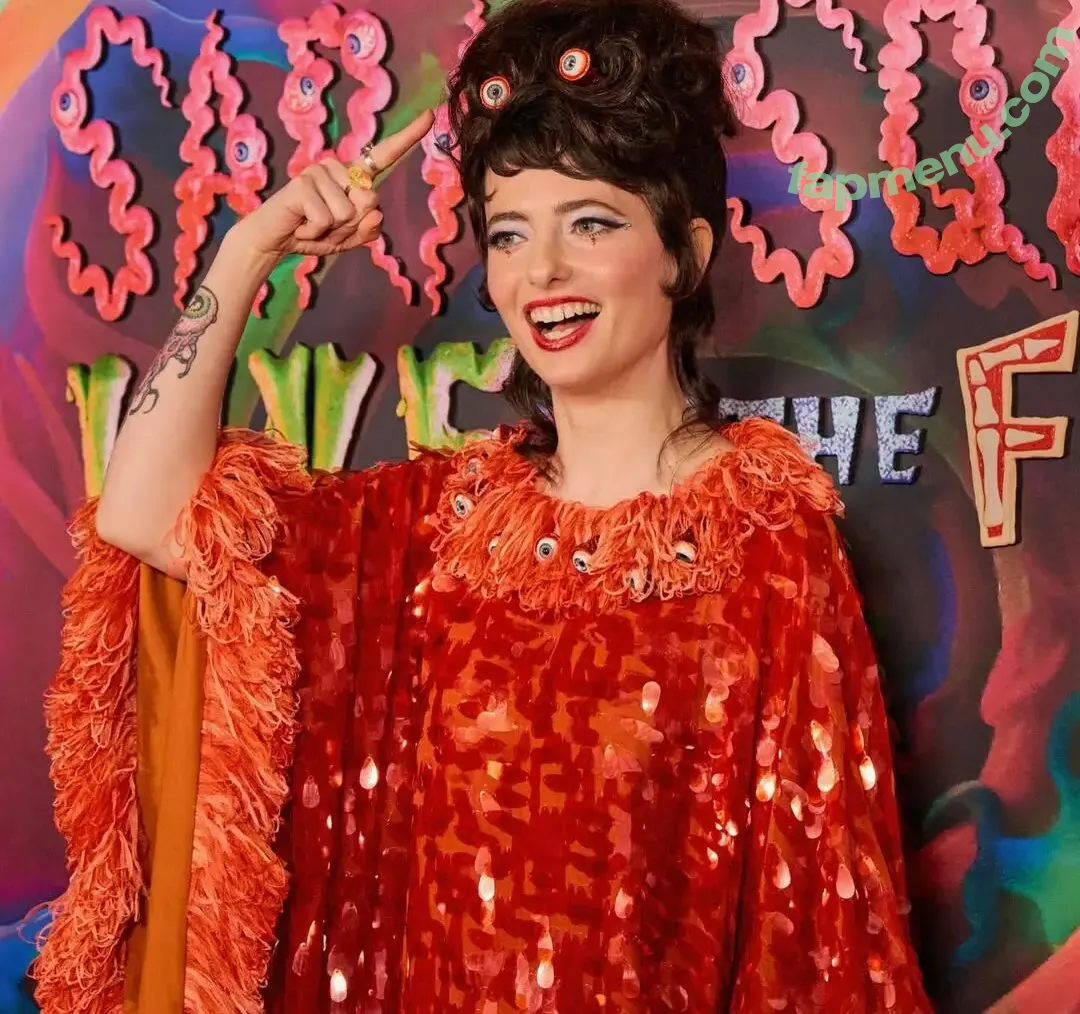 Sarah Sherman nude photo #0031 (Sarah Squirm from Saturday Night Live / sarahsquirm)