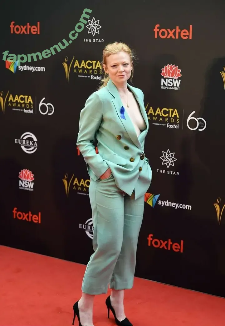 Sarah Snook nude photo #0103 (sarah_snook)