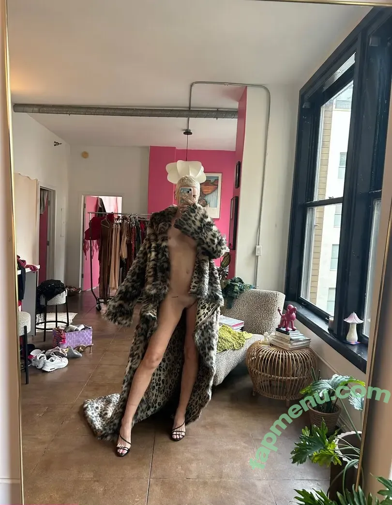 Sarah Temperilli nude photo #0007 (Sarahtemp / Sassykat12222222 / sarahtemp_)