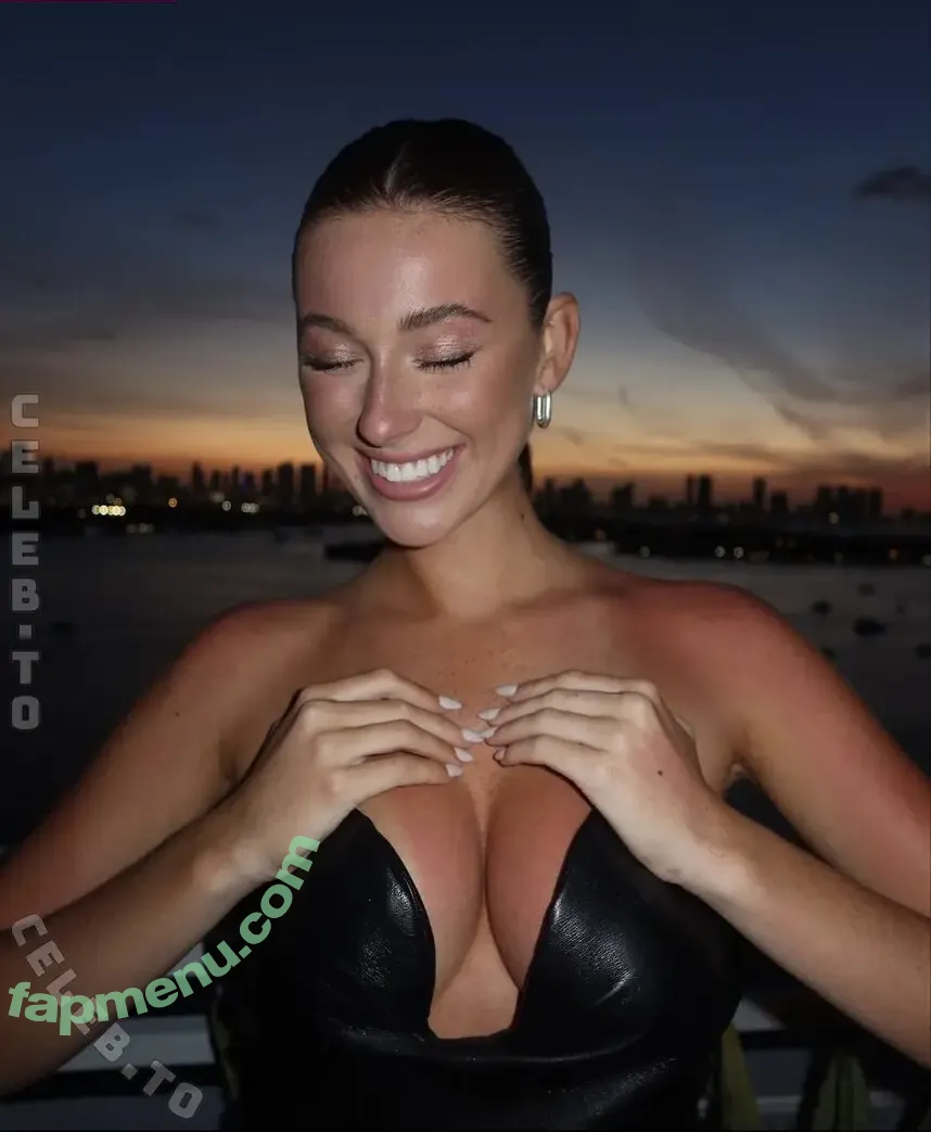 Sarah Waddles nude photo #0347 (Sarah.waddles / asparagus27)