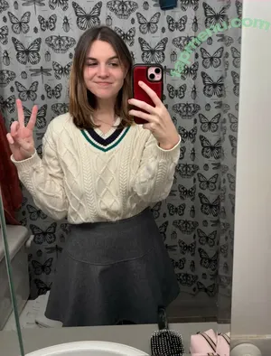 Sarah Z / heirrogant / marysuewriter / sarahz nude photo #0251