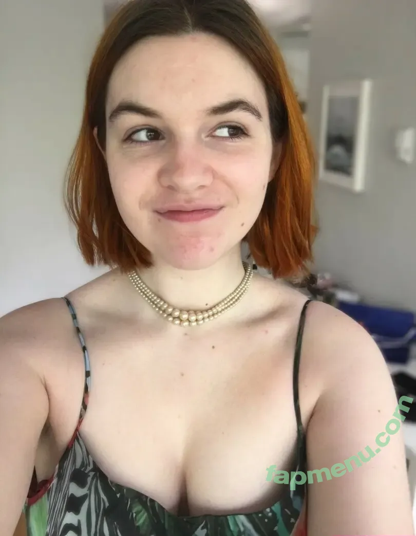 Sarah Z nude photo #0144 (heirrogant / marysuewriter / sarahz)