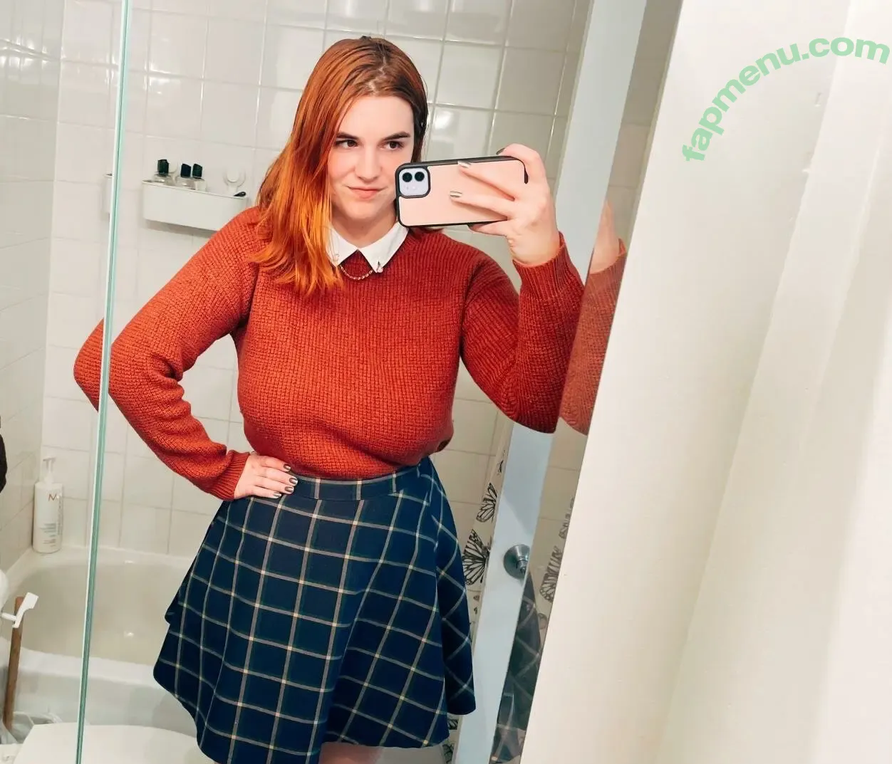 Sarah Z nude photo #0183 (heirrogant / marysuewriter / sarahz)