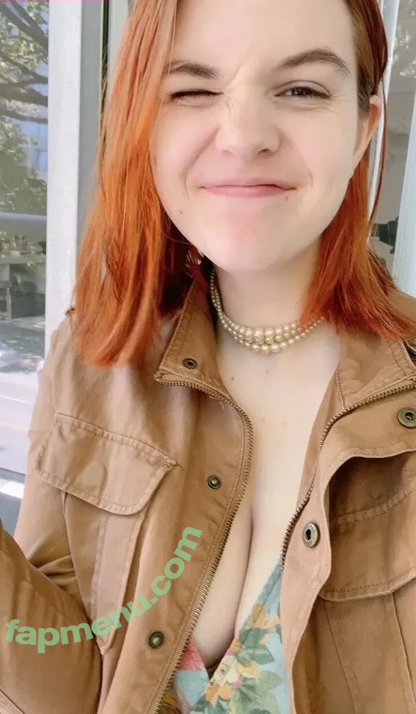 Sarah Z nude photo #0210 (heirrogant / marysuewriter / sarahz)