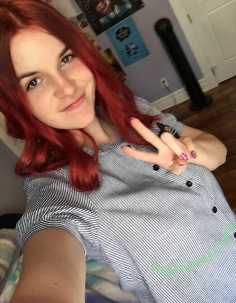 Sarah Z nude photo #0218 (heirrogant / marysuewriter / sarahz)