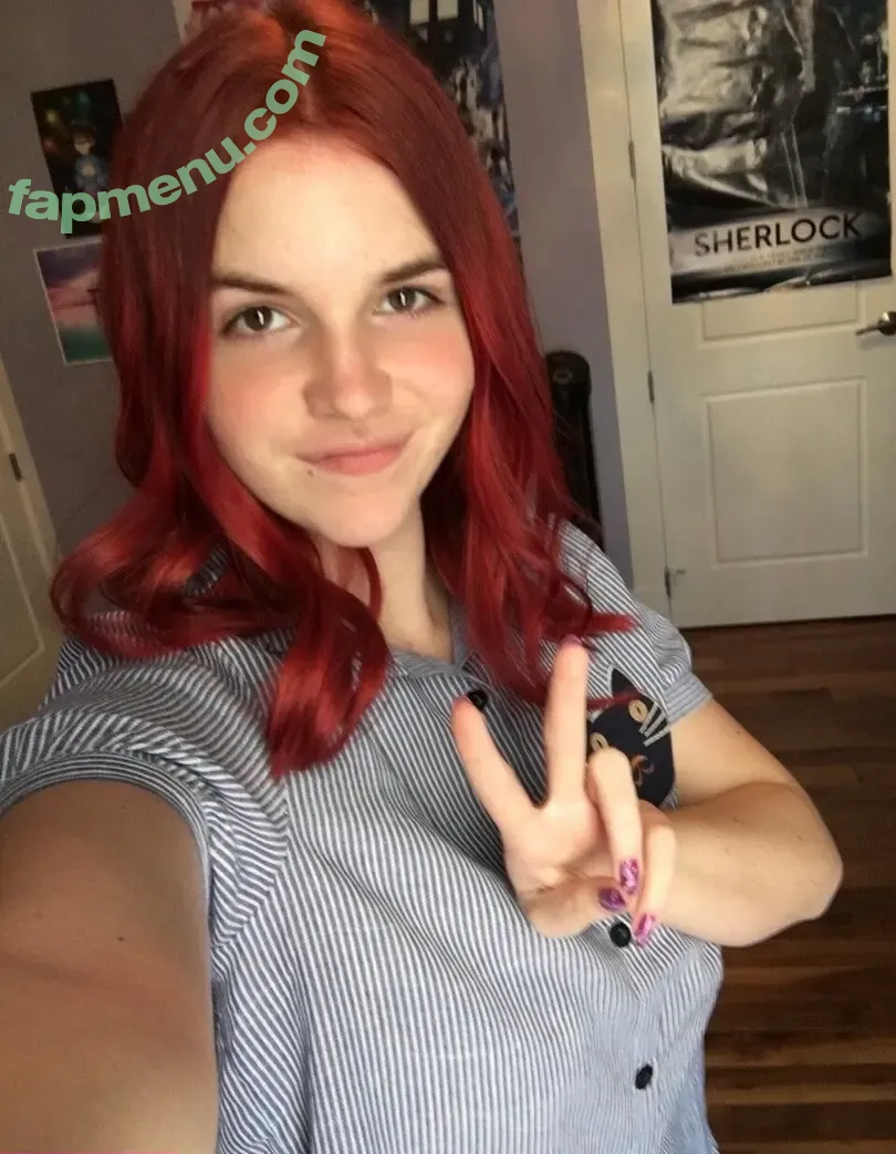 Sarah Z nude photo #0219 (heirrogant / marysuewriter / sarahz)