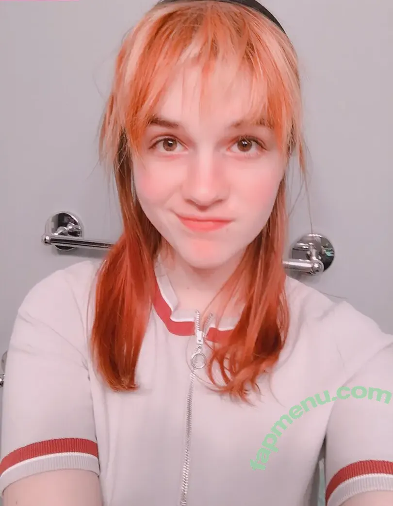 Sarah Z nude photo #0232 (heirrogant / marysuewriter / sarahz)