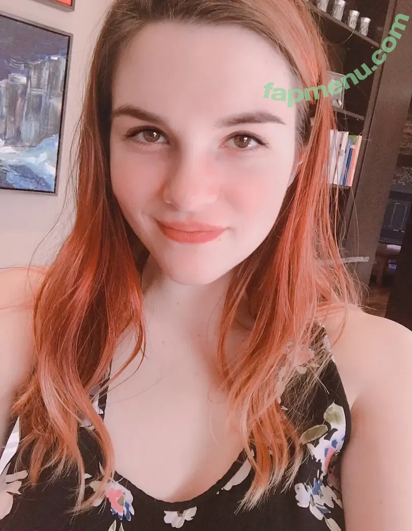 Sarah Z nude photo #0238 (heirrogant / marysuewriter / sarahz)