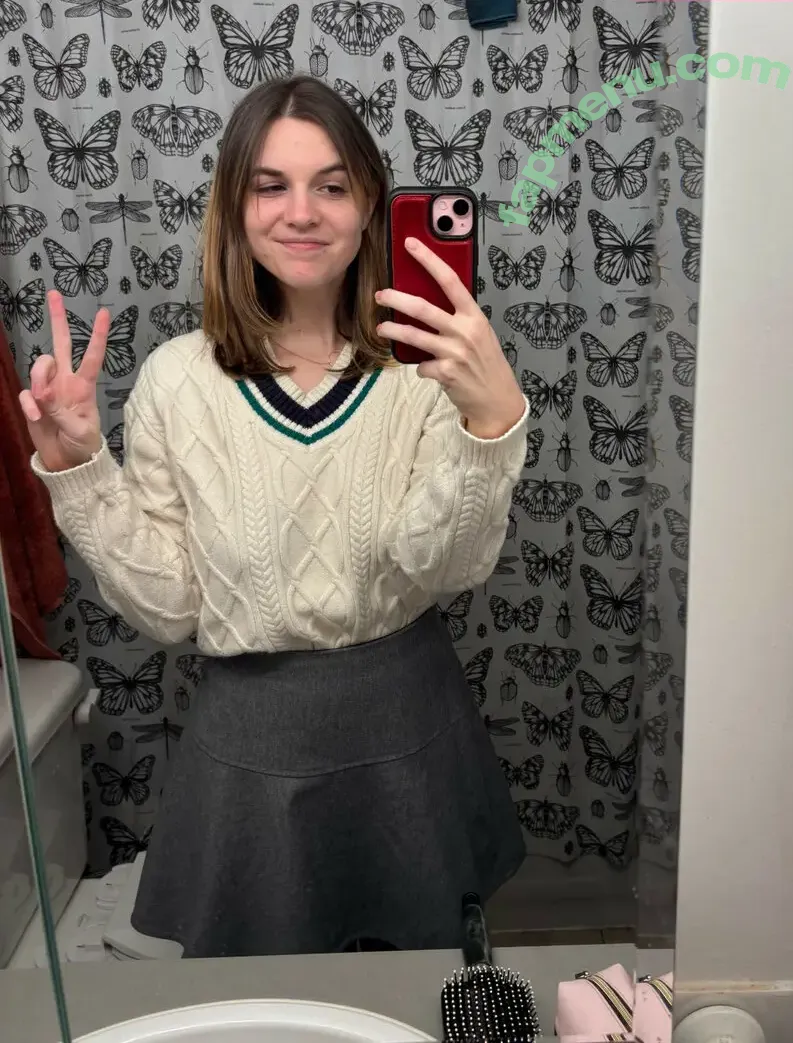 Sarah Z nude photo #0251 (heirrogant / marysuewriter / sarahz)