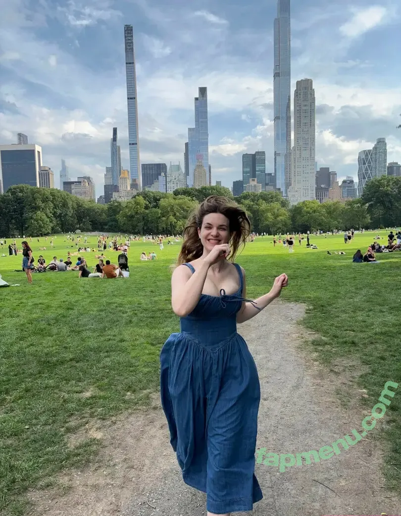 Sarah Z nude photo #0256 (heirrogant / marysuewriter / sarahz)