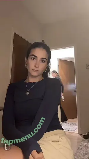 SarahBladd nude photo #0031