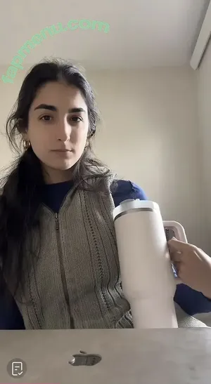 SarahBladd nude photo #0040