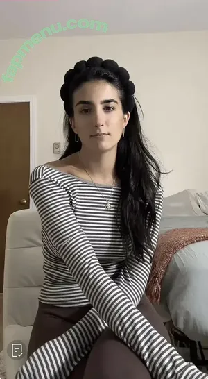 SarahBladd nude photo #0051