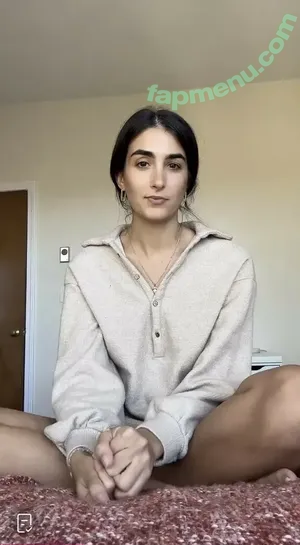 SarahBladd nude photo #0073