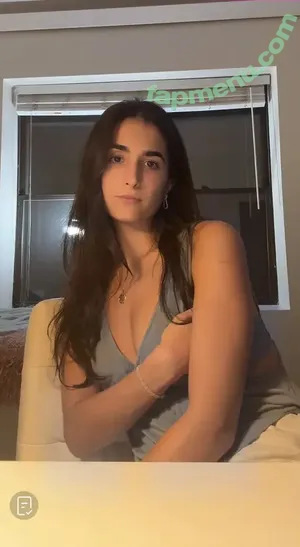 SarahBladd nude photo #0086