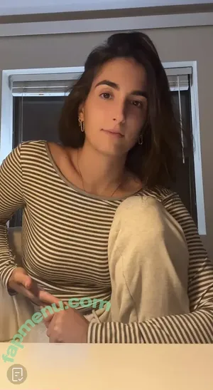 SarahBladd nude photo #0088