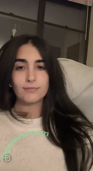 SarahBladd nude photo #0099