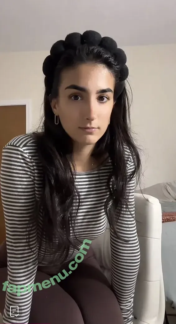 SarahBladd nude photo #0054 (SarahBladd)