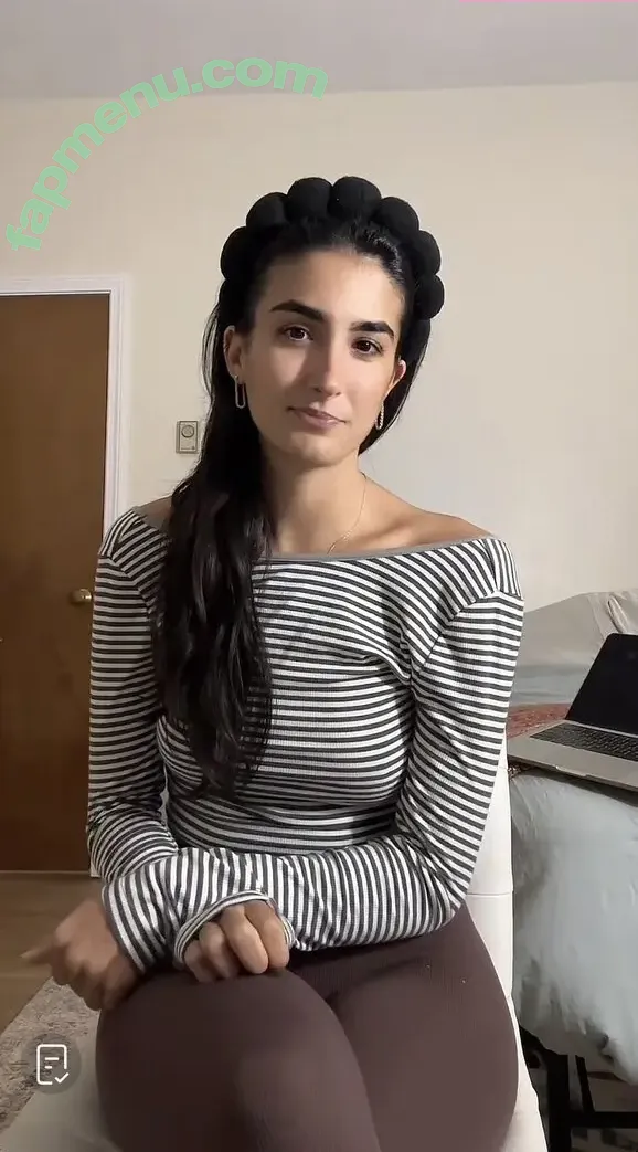 SarahBladd nude photo #0056 (SarahBladd)