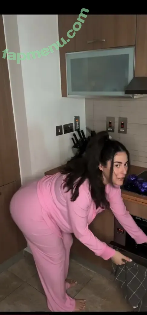 sarahbood nude photo #0020 (princessfrombabylon / saaaabooood / saabood)