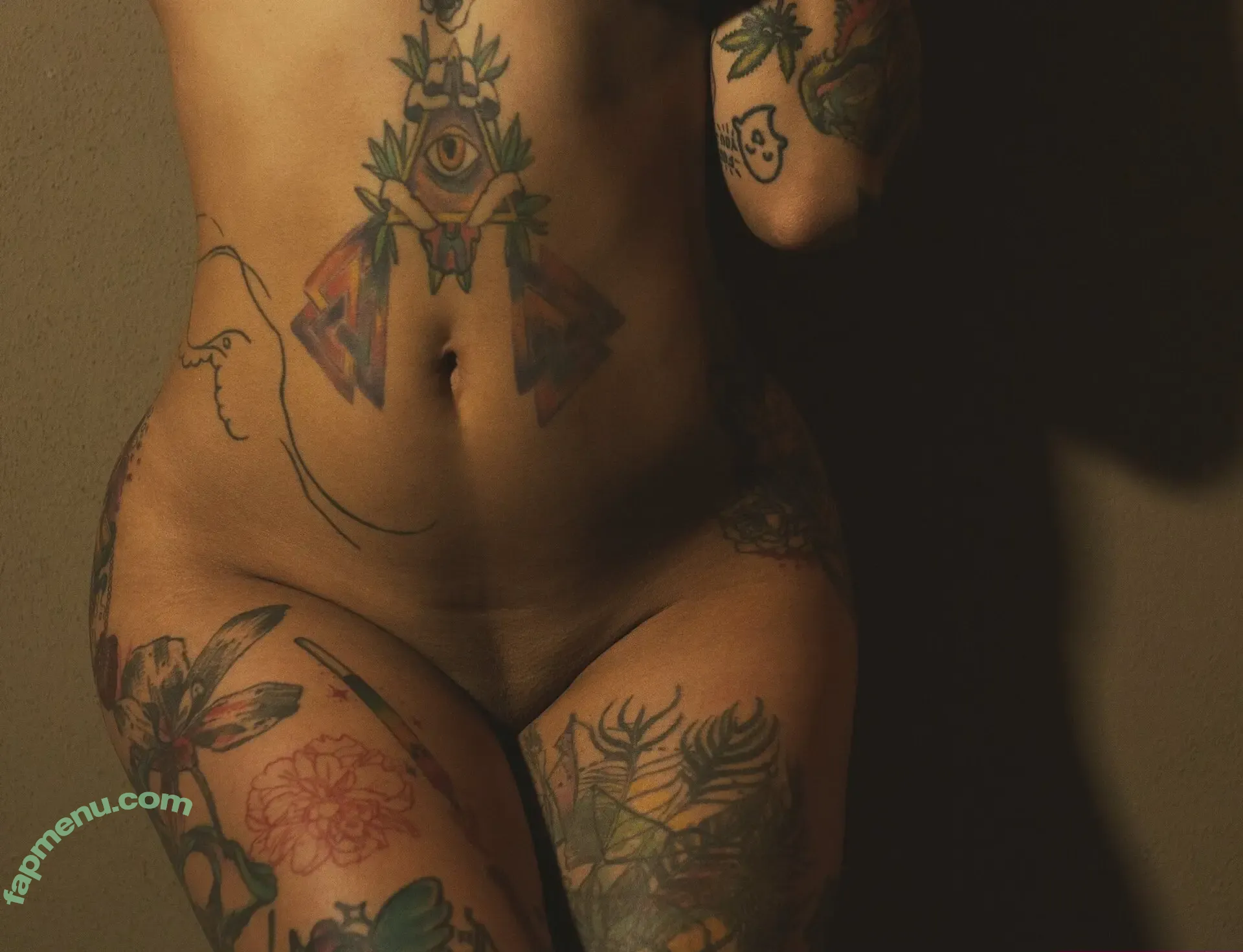 Sarahinkzed nude photo #0007 (sarahinkzedx)
