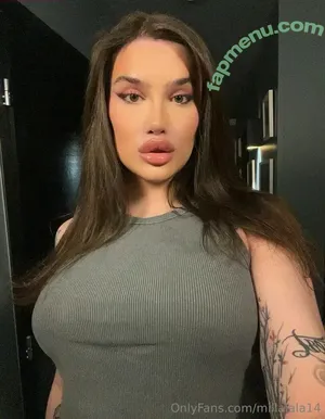  nude photo #0002