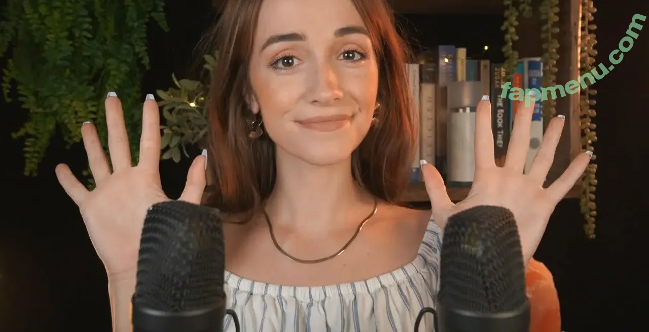 sarahlavenderasmr nude photo #0001 (sarahlavenderasmr)