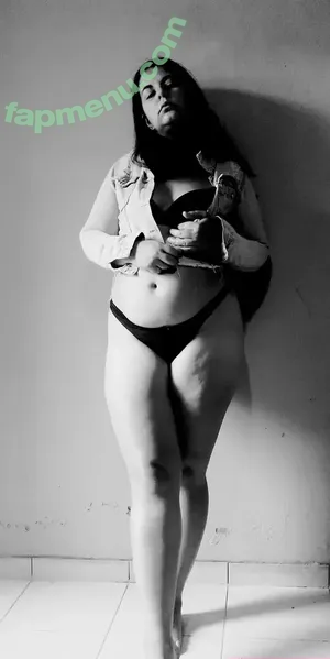  nude photo #0003