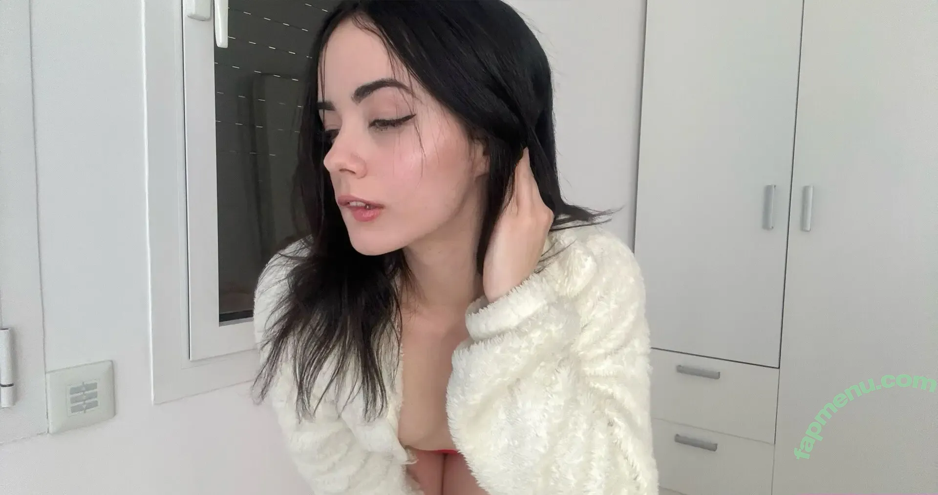 sarahroomie nude photo #0175 (imsarahroomie)