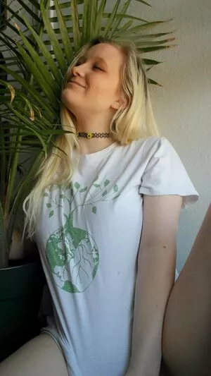 sarahsuniverse / sarahshaye nude photo #0015