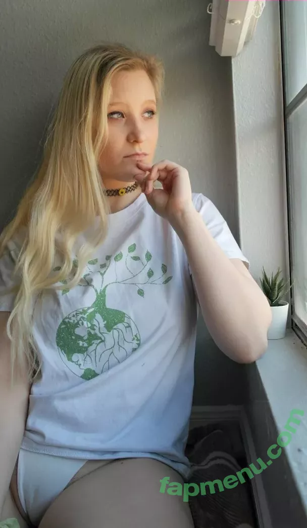 sarahsuniverse nude photo #0024 (sarahshaye)