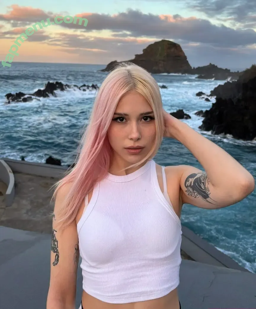 sarahtonin nude photo #0008 (sarahtoninx9 / sarahtoninx9_)