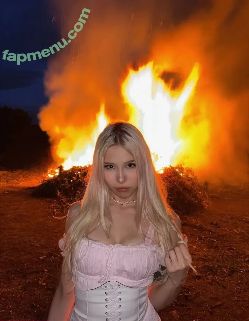 sarahtonin nude photo #0017 (sarahtoninx9 / sarahtoninx9_)