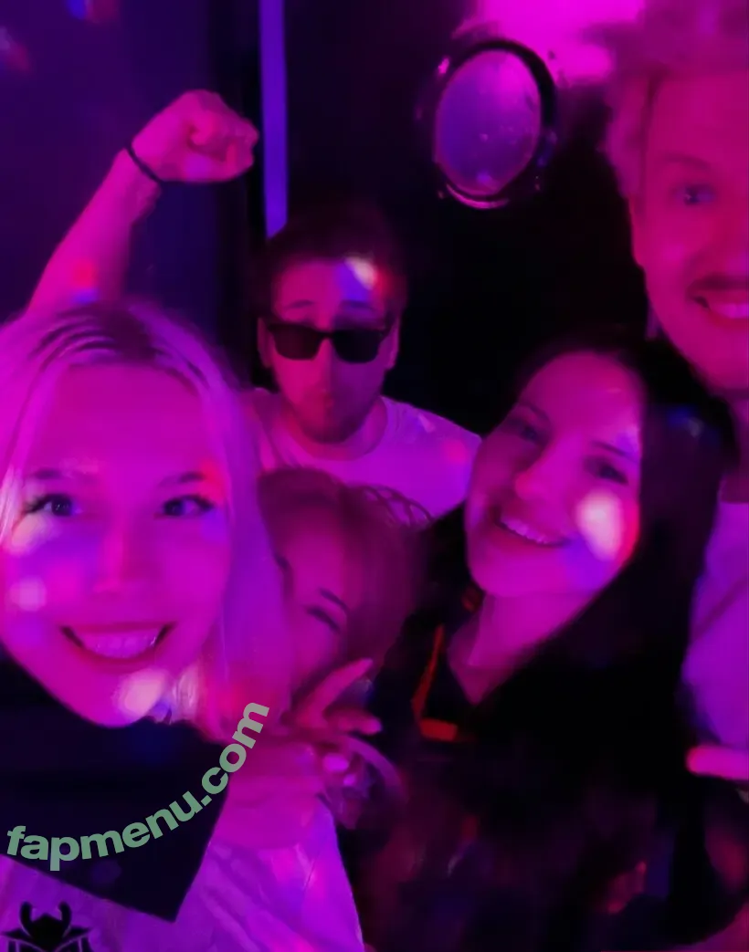 sarahtonin nude photo #0029 (sarahtoninx9 / sarahtoninx9_)