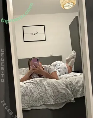 Saraklein / kleinsara1702 / sarasgeheimhuette nude photo #0051