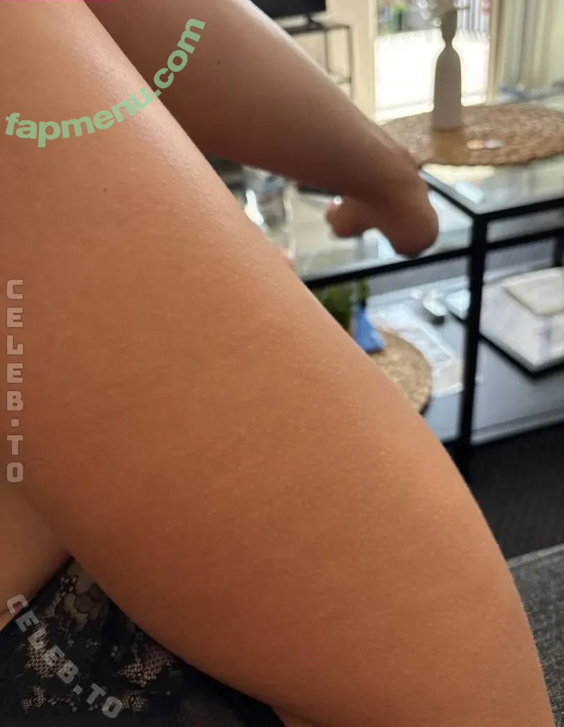 Saraklein nude photo #0030 (creator / kleinsara1702 / sarasgeheimhuette)