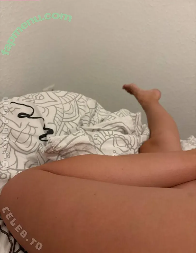 Saraklein nude photo #0031 (creator / kleinsara1702 / sarasgeheimhuette)